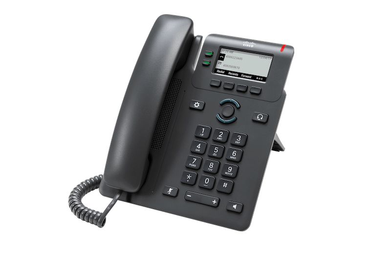 Das Cisco 6821 IP-Telefon vor weißem Hintergrund